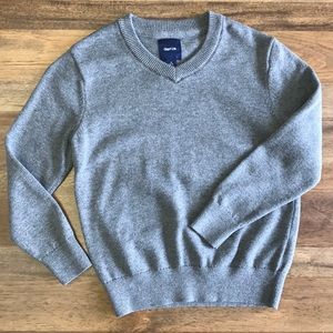 Boys Gap Kids grey v-neck sweater size 6-7 S
